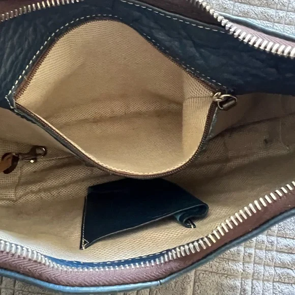 Dooney & Bourke handbag, Navy - Picture 9 of 9